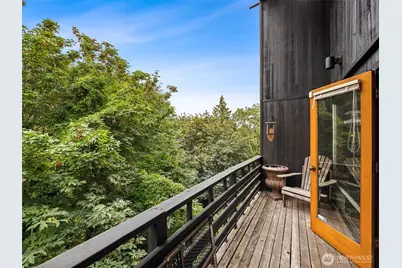 2028 34th Avenue S, Seattle, WA 98144 - Photo 8