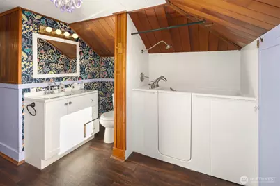 2803 NW 65th Street, Seattle, WA 98117 - Photo 10