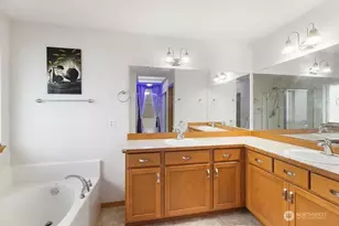 9618 S 237th St, Kent, WA 98031 - Photo 14