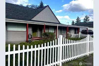 6323 100 Street SW, Lakewood, WA 98499 - Photo 1