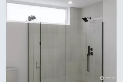 1014 B NE 70th Street #1014B, Seattle, WA 98115 - Photo 14