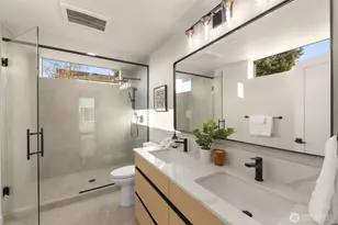 1014 B NE 70th St, Seattle, WA 98115 - Photo 22