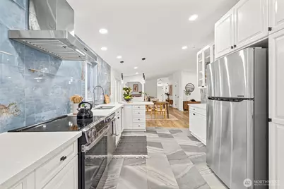 2525 SW 102nd Lane, Seattle, WA 98146 - Photo 22