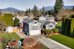 20795 Carol Ann Pl, Burlington, WA 98223 - Photo 2