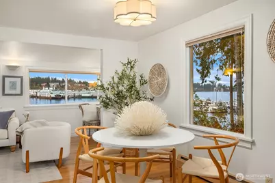 9986 NE Ewing Street, Bainbridge Island, WA 98110 - Photo 8