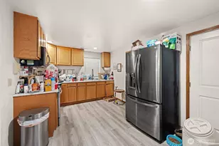 1202 5th St, Anacortes, WA 98221 - Photo 4