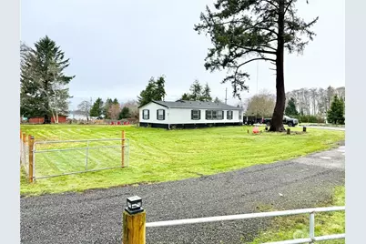 33 Whalers Drive, Aberdeen, WA 98520 - Photo 1