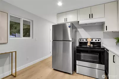 13018 27th Avenue NE, Seattle, WA 98125 - Photo 8