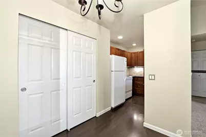 2609 S 272nd Street #34, Kent, WA 98032 - Photo 8