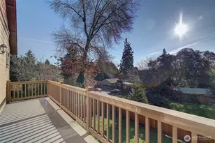 311 NE 117th St, Seattle, WA 98125 - Photo 26