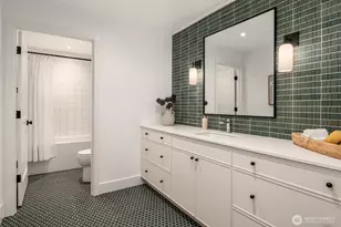 2627 96th Ave NE, Clyde Hill, WA 98004 - Photo 32