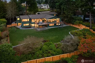 2627 96th Avenue NE, Clyde Hill, WA 98004 - Photo 2