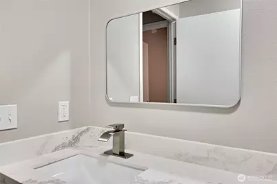 190 E Barnsby Place, Shelton, WA 98584 - Photo 10