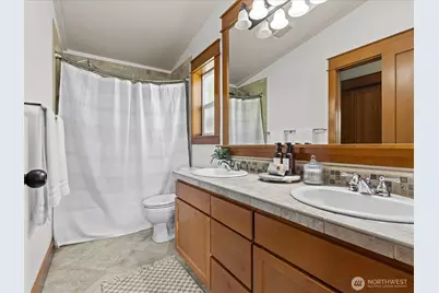 3018 SW Hinds Street, Seattle, WA 98126 - Photo 20