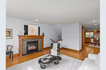 3018 SW Hinds Street, Seattle, WA 98126 - Photo 6