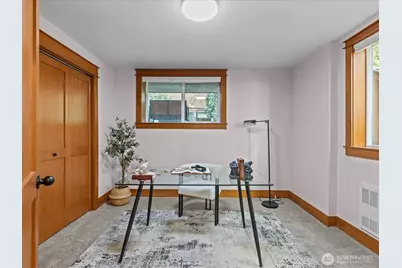 3018 SW Hinds Street, Seattle, WA 98126 - Photo 4