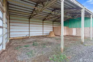 568A Cemetery Rd, Winlock, WA 98596 - Photo 32