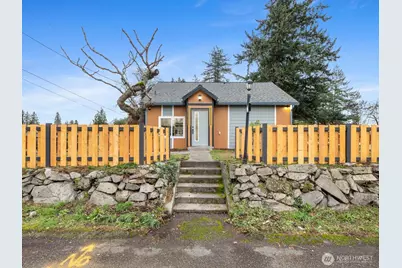 10101 Ainsworth Ave S, Tacoma, WA 98444 - Photo 2