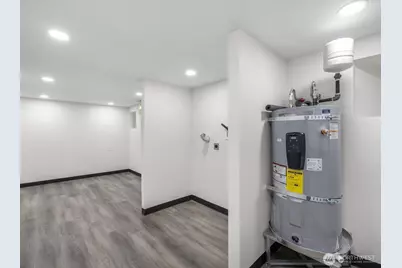 10101 Ainsworth Ave S, Tacoma, WA 98444 - Photo 32