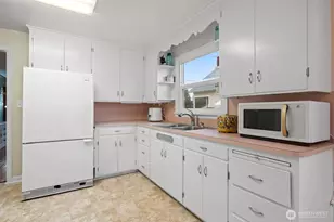 217 E Gilman Ave, Arlington, WA 98223 - Photo 14