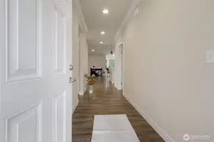 627 S 166th St, Spanaway, WA 98387 - Photo 4