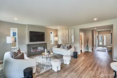 1525 138th Street E #40, Tacoma, WA 98445 - Photo 2