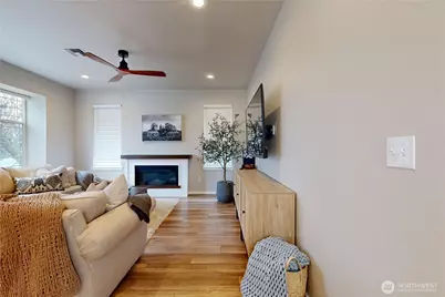 891 SE Larkspur Pl, College Place, WA 99324 - Photo 2