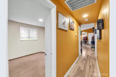 10030 51st Avenue S, Seattle, WA 98178 - Photo 18