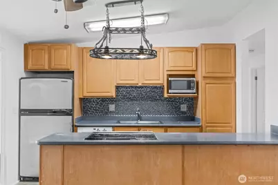 10745 126th Avenue NE, Kirkland, WA 98033 - Photo 12