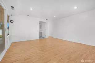 10745 126th Ave NE, Kirkland, WA 98033 - Photo 22