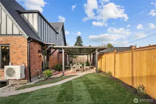 12216 Palatine Ave N, Seattle, WA 98133 - Photo 32