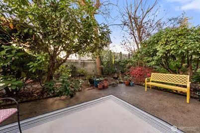 912 3rd Avenue W #101, Seattle, WA 98119 - Photo 22