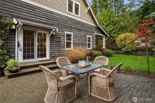 9705 NE Beach Crest Dr, Bainbridge Island, WA 98110 - Photo 6