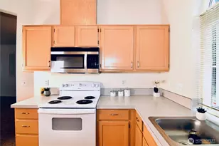 6317 Barstow Ln SE, Lacey, WA 98513 - Photo 8