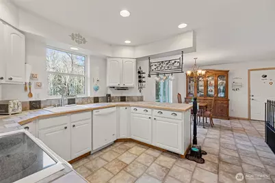 22068 McMurray Shore Drive, Mount Vernon, WA 98274 - Photo 8