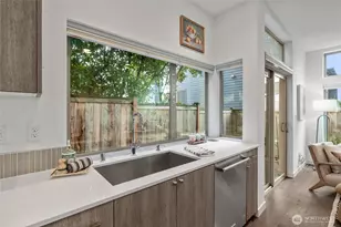 730 25th Ave S, Seattle, WA 98144 - Photo 8