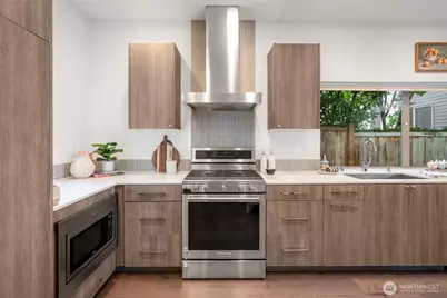 730 25th Avenue S, Seattle, WA 98144 - Photo 6