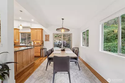 13835 17th Avenue SW, Burien, WA 98166 - Photo 10