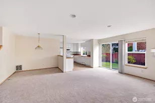 166 Glennwood Pl SE, Renton, WA 98056 - Photo 6