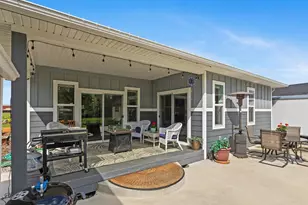 880 S Pine St, Burlington, WA 98233 - Photo 28