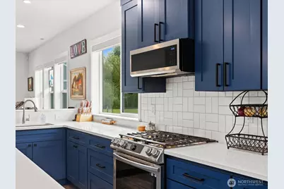 880 S Pine Street, Burlington, WA 98233 - Photo 12