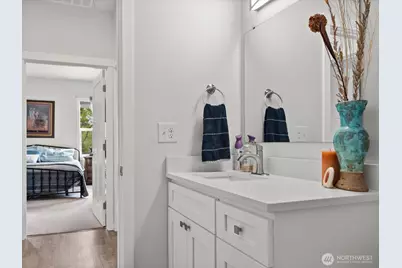 880 S Pine Street, Burlington, WA 98233 - Photo 26