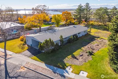 535 Castle Drive, Moses Lake, WA 98837 - Photo 2