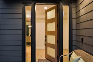 807 W Armour St, Seattle, WA 98119 - Photo 2