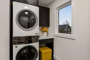 807 W Armour St, Seattle, WA 98119 - Photo 34