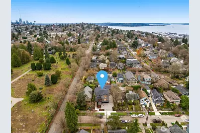 807 W Armour Street, Seattle, WA 98119 - Photo 36