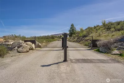 295 Hawks Ridge Road, Chelan, WA 98816 - Photo 28