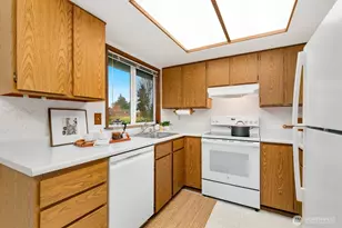 12903 SE 160th St, Renton, WA 98058 - Photo 10