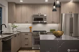 809 W Armour St, Seattle, WA 98119 - Photo 12