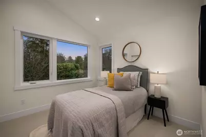 809 W Armour Street, Seattle, WA 98119 - Photo 24